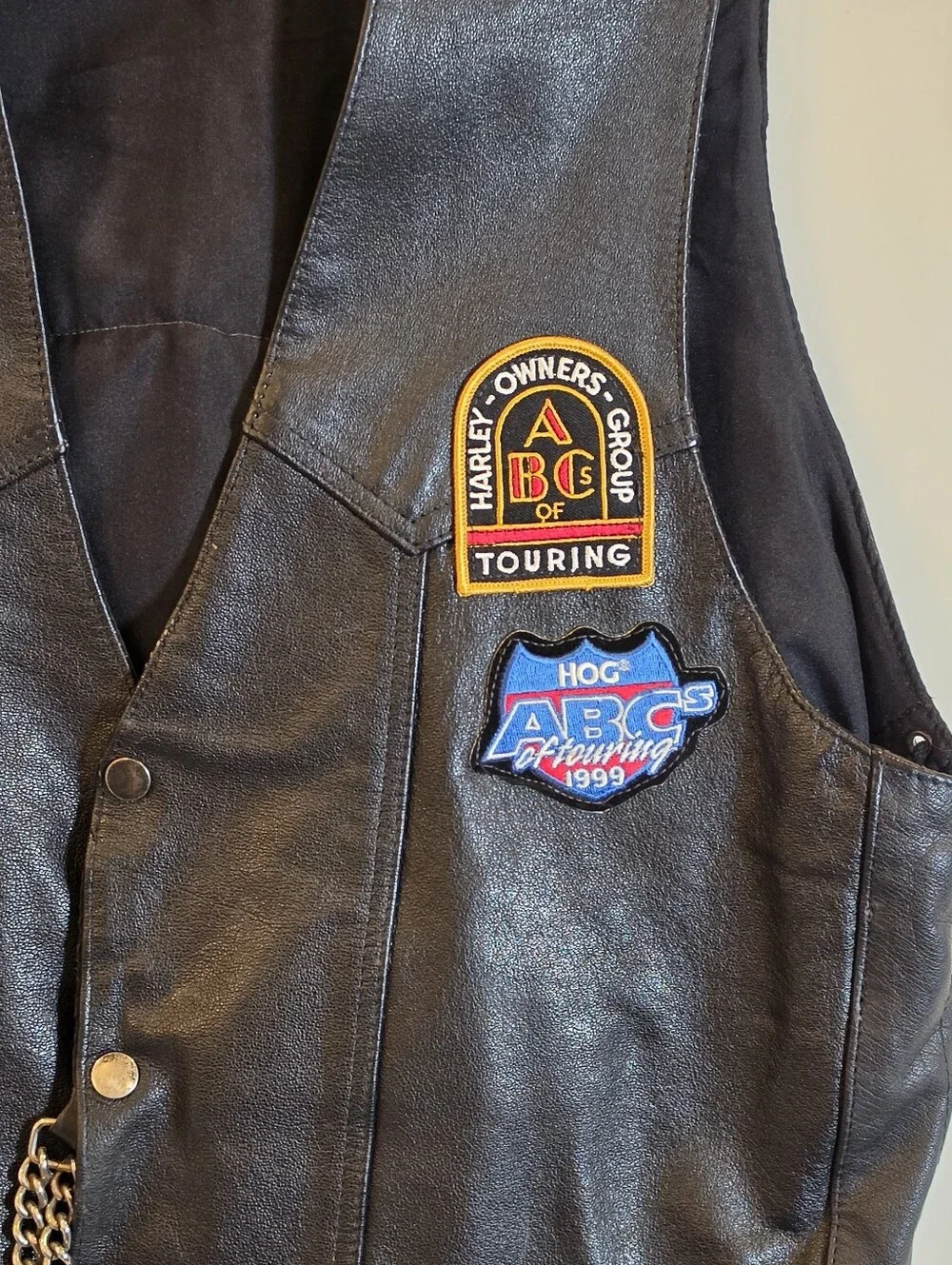 Vintage MOB Leather Biker Vest XL Patched Harley Davidson Bar Shield Sturgis 93